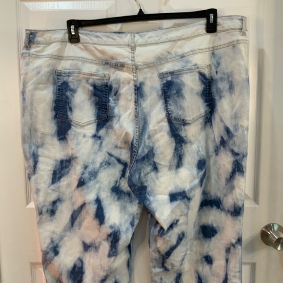 LOGO TIE DYE BOYFRIEND JEANS PLUS SIZE 28 - Picture 5 of 8